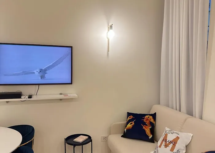 Private Apartment With Wi-Fi Milano City Near Duomo Atena